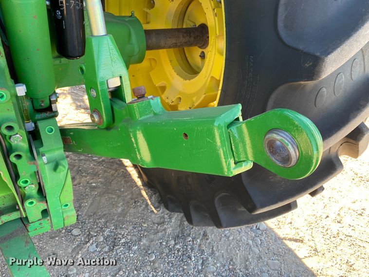 image for item DM8332 1993 John Deere 7800  MFWD tractor