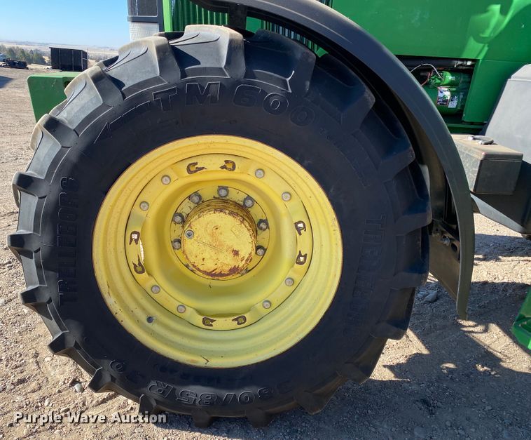 image for item DM8332 1993 John Deere 7800  MFWD tractor