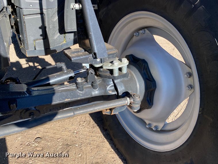 image for item DM8333 2018 Case IH Maxxum 125  MFWD tractor