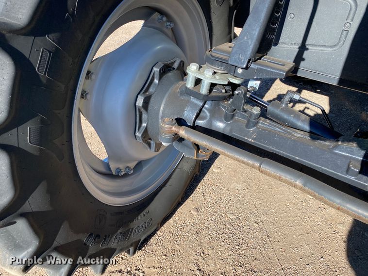 image for item DM8333 2018 Case IH Maxxum 125  MFWD tractor