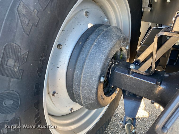 image for item DM8333 2018 Case IH Maxxum 125  MFWD tractor