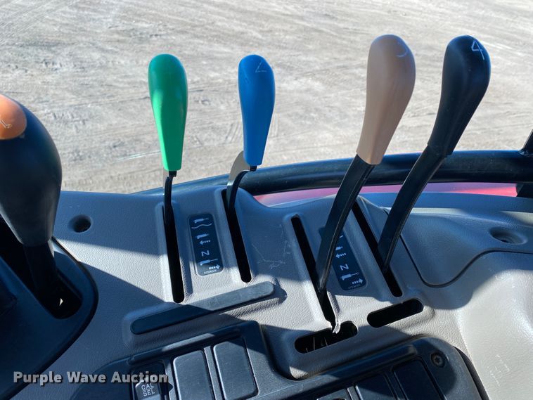 image for item DM8333 2018 Case IH Maxxum 125  MFWD tractor