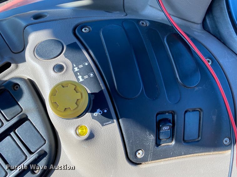 image for item DM8333 2018 Case IH Maxxum 125  MFWD tractor