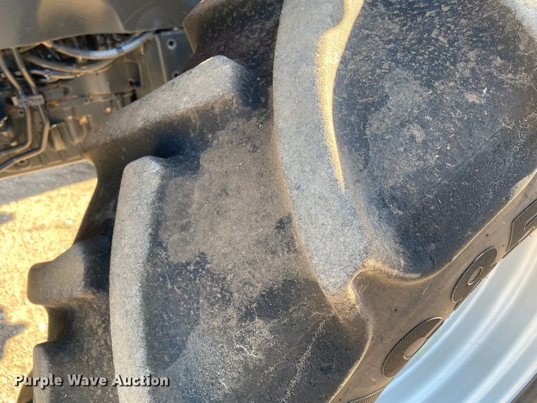 image for item DM8333 2018 Case IH Maxxum 125  MFWD tractor