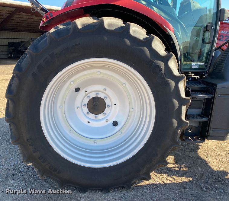 image for item DM8333 2018 Case IH Maxxum 125  MFWD tractor