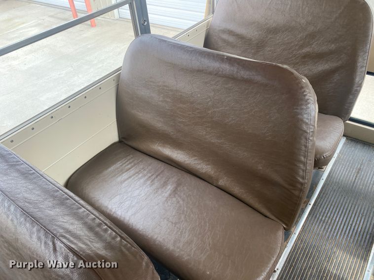 image for item DM8366 1995 Chevrolet Blue Bird  school bus