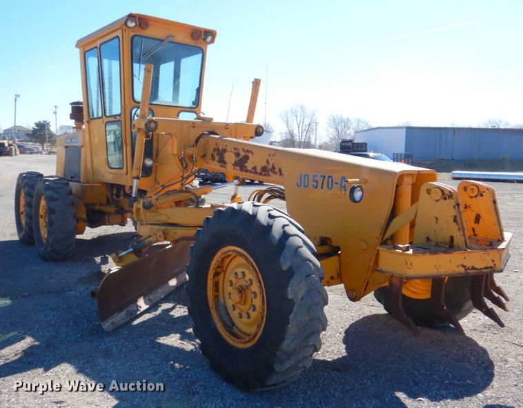 image for item DN1329 1981 John Deere 570A  motor grader