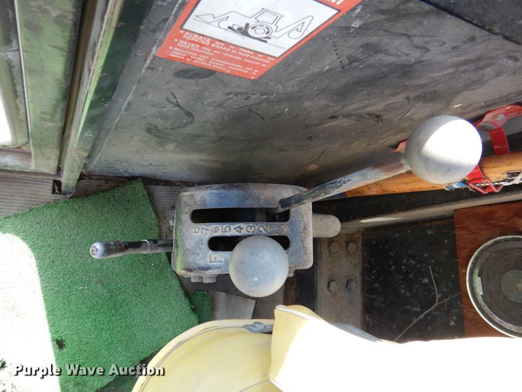 image for item DN1329 1981 John Deere 570A  motor grader