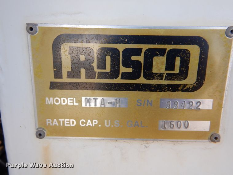 image for item DN1330 1995 Ford F700  water truck