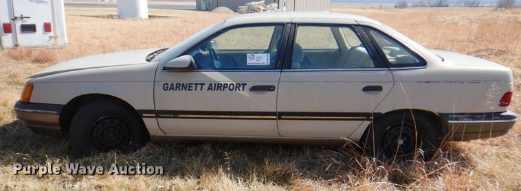 image for item DN1345 1988 Ford Taurus