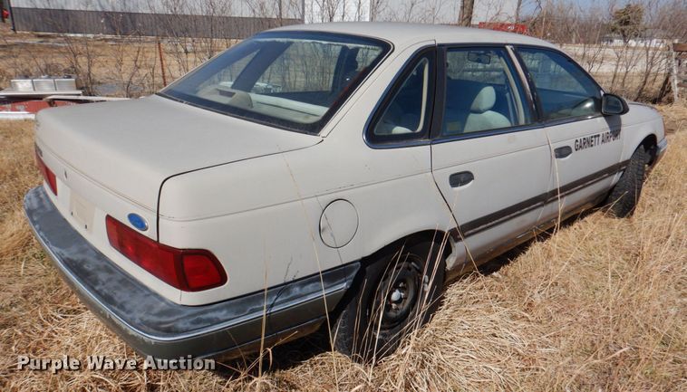 image for item DN1345 1988 Ford Taurus