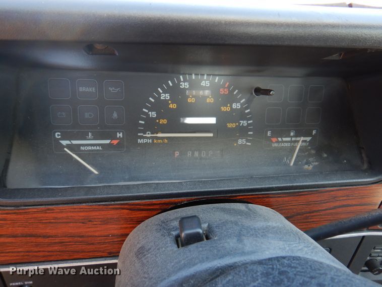 image for item DN1345 1988 Ford Taurus