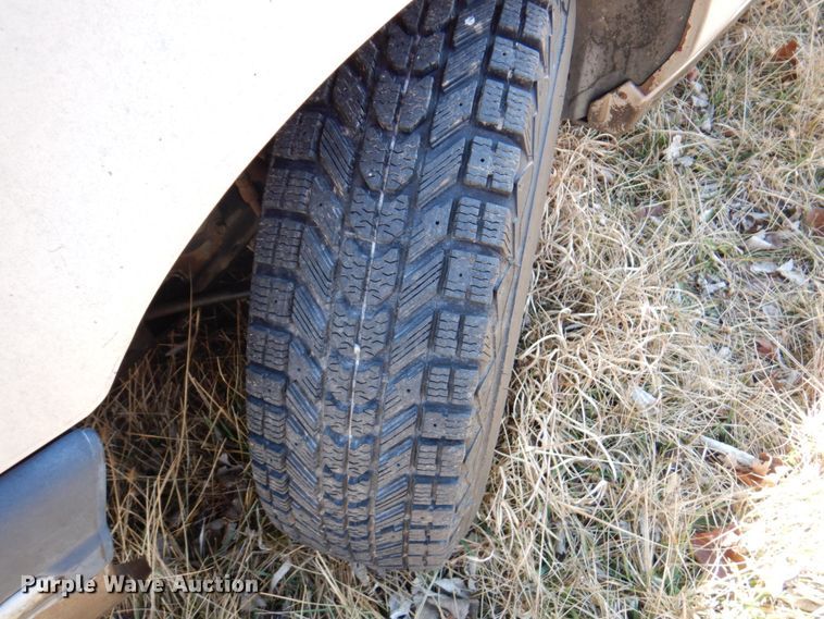 image for item DN1345 1988 Ford Taurus