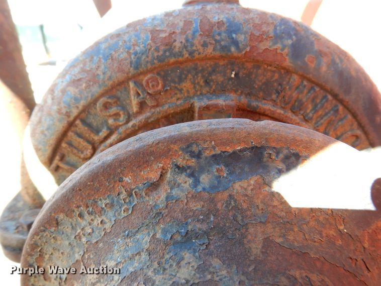 image for item DN1347 1971 Ford F600  flatbed truck