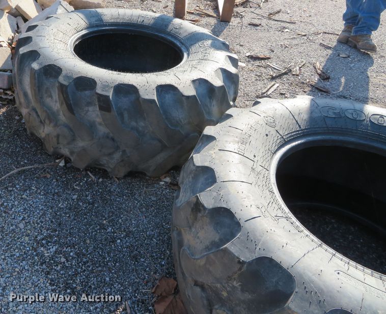 image for item DN7907 (2) Goodyear 19.5L-24 tires