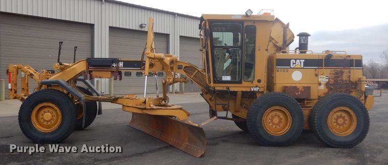 image for item DP3667 2003 Caterpillar 140H  motor grader