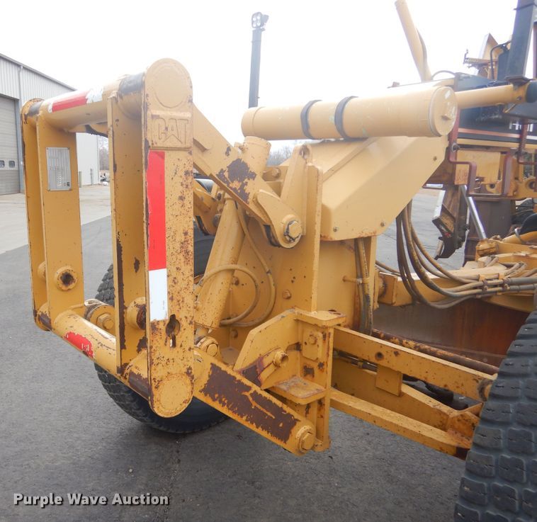image for item DP3667 2003 Caterpillar 140H  motor grader