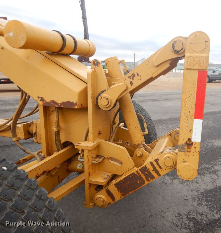 image for item DP3667 2003 Caterpillar 140H  motor grader