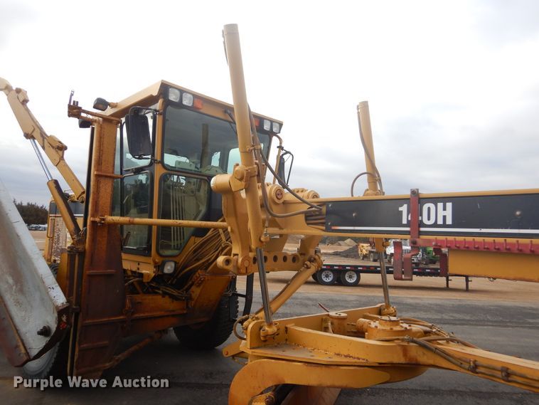 image for item DP3667 2003 Caterpillar 140H  motor grader