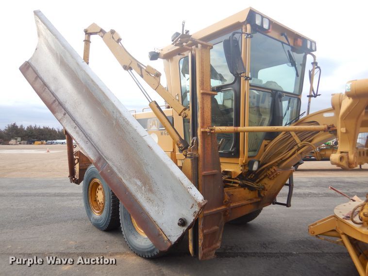 image for item DP3667 2003 Caterpillar 140H  motor grader