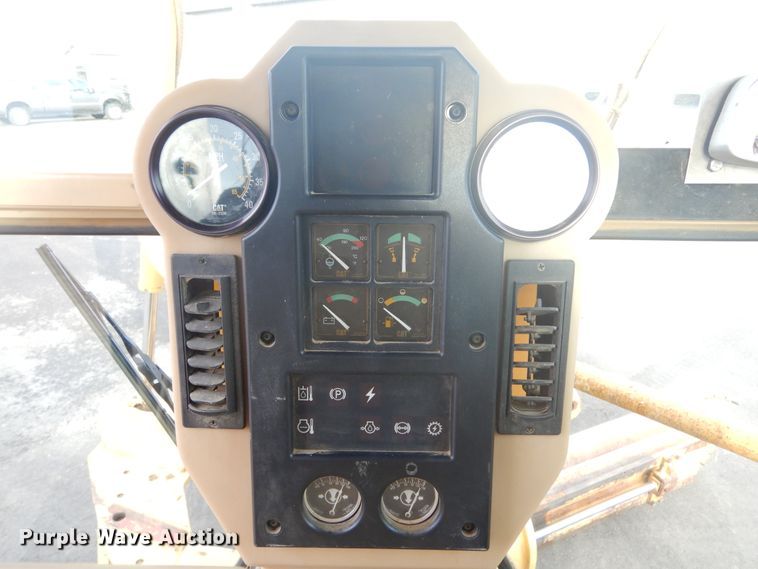 image for item DP3667 2003 Caterpillar 140H  motor grader