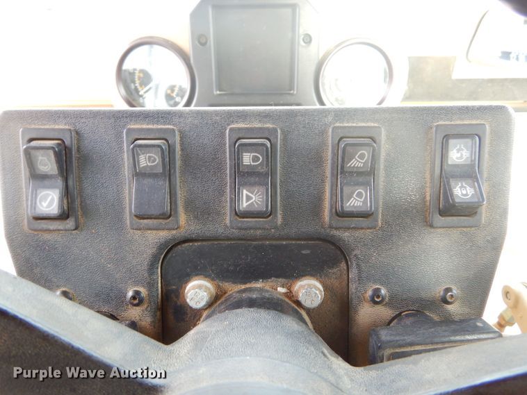 image for item DP3667 2003 Caterpillar 140H  motor grader