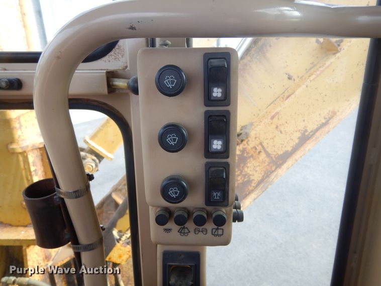 image for item DP3667 2003 Caterpillar 140H  motor grader