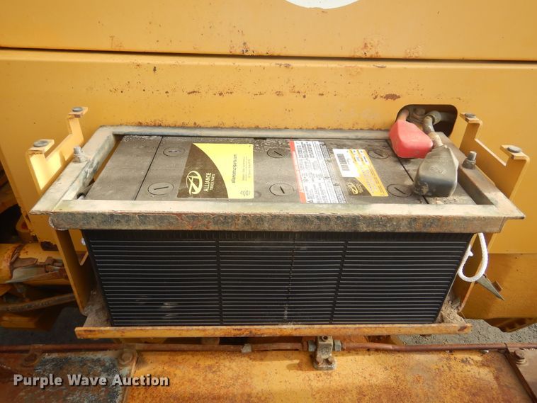 image for item DP3667 2003 Caterpillar 140H  motor grader