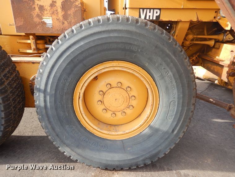 image for item DP3667 2003 Caterpillar 140H  motor grader