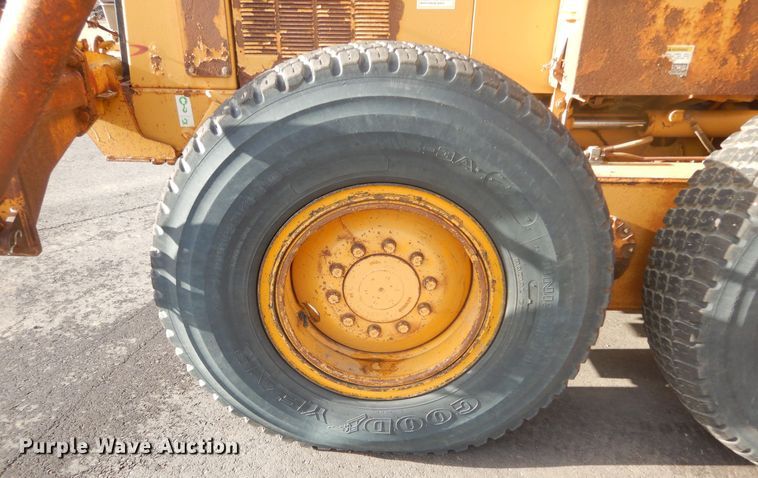 image for item DP3667 2003 Caterpillar 140H  motor grader