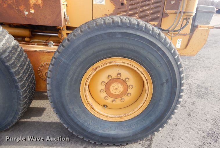 image for item DP3667 2003 Caterpillar 140H  motor grader