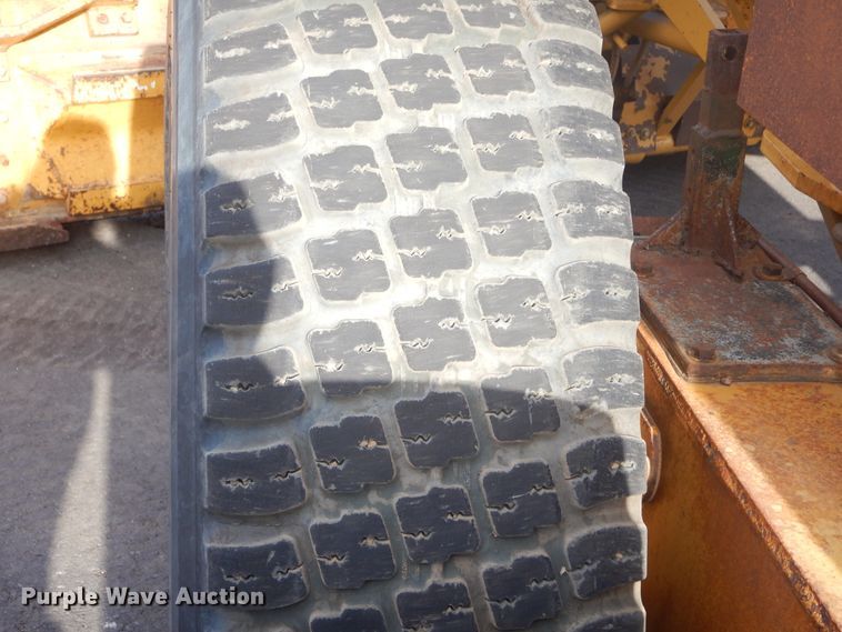 image for item DP3667 2003 Caterpillar 140H  motor grader