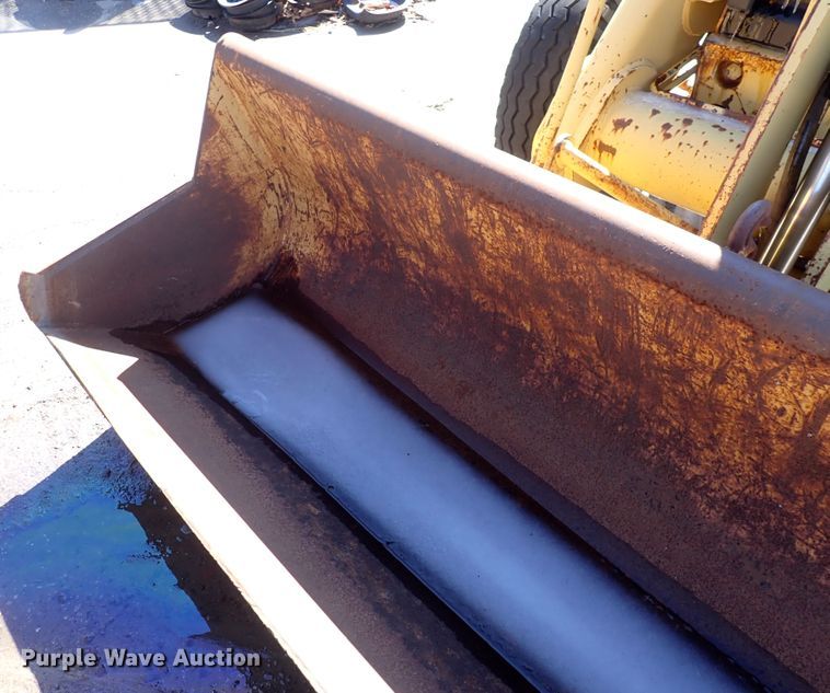 image for item DS7012 1991 Caterpillar 416  backhoe