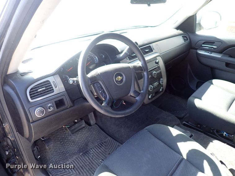 image for item DS7024 2012 Chevrolet Tahoe Police  SUV