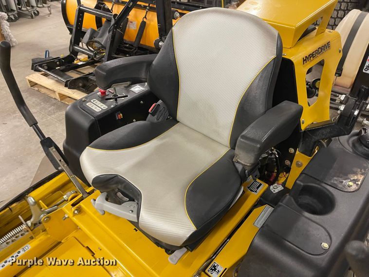 image for item FV9251 2015 Hustler 934349  ZTR lawn mower