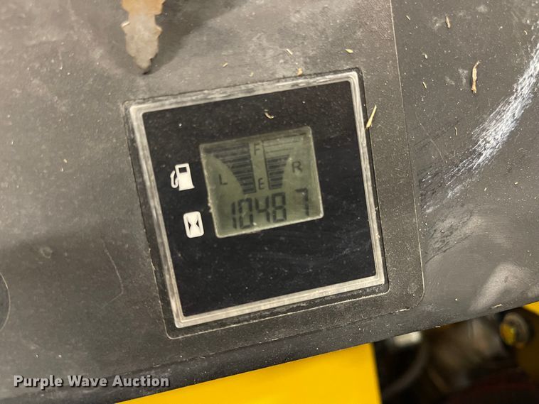 image for item FV9251 2015 Hustler 934349  ZTR lawn mower