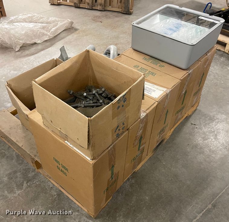 image for item FV9252 (6) light fixtures