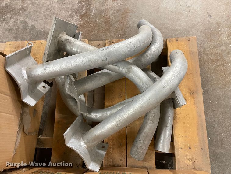 image for item FV9252 (6) light fixtures