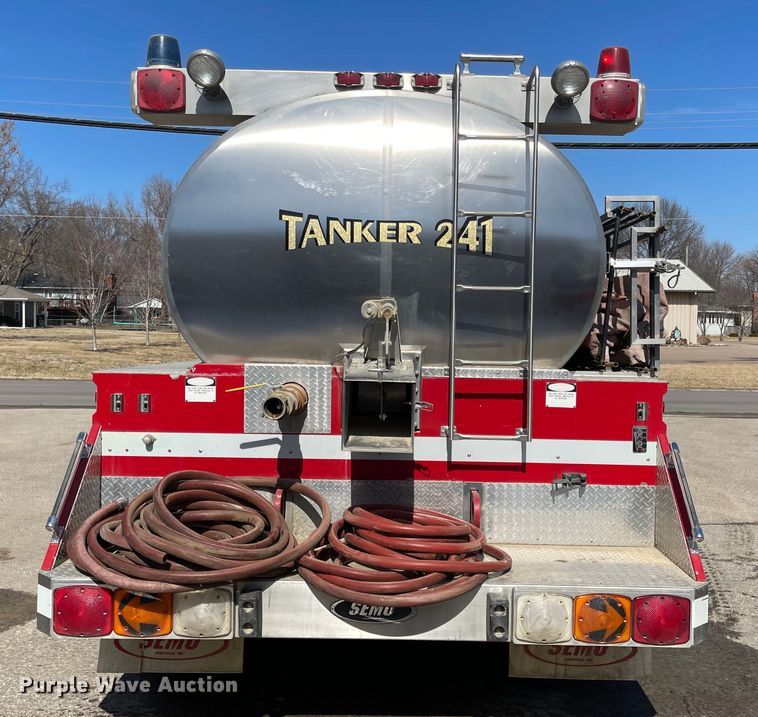 image for item FV9256 1994 Ford LNT9000  pumper fire truck