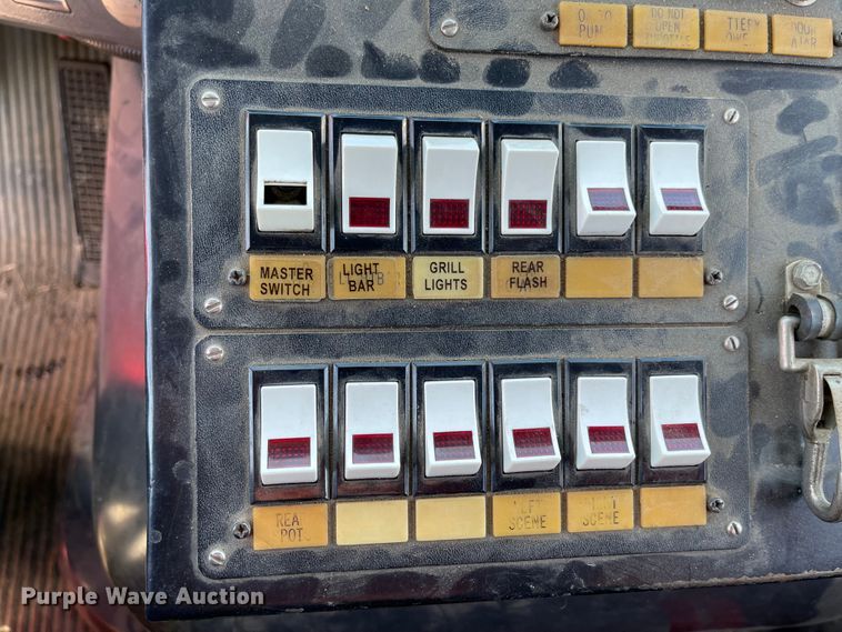 image for item FV9256 1994 Ford LNT9000  pumper fire truck