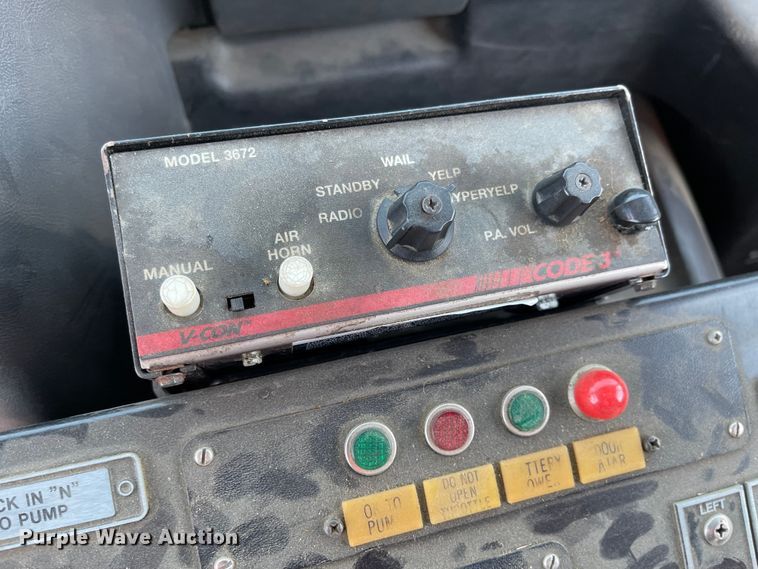 image for item FV9256 1994 Ford LNT9000  pumper fire truck