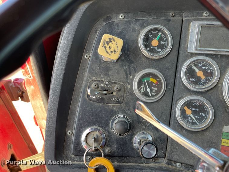 image for item FV9256 1994 Ford LNT9000  pumper fire truck