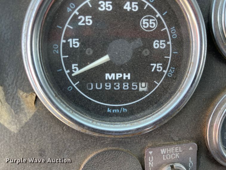 image for item FV9256 1994 Ford LNT9000  pumper fire truck