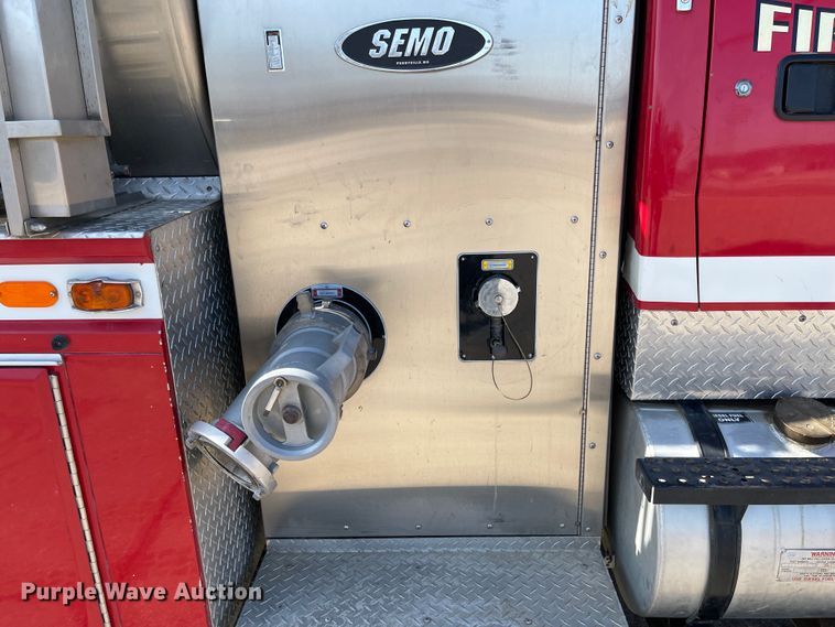 image for item FV9256 1994 Ford LNT9000  pumper fire truck