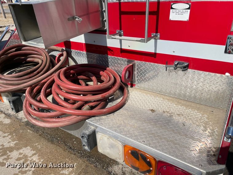 image for item FV9256 1994 Ford LNT9000  pumper fire truck