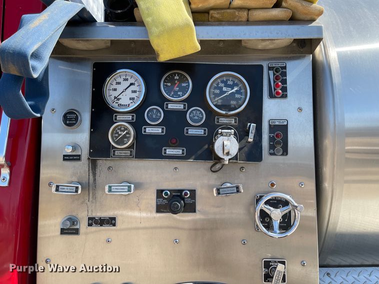 image for item FV9256 1994 Ford LNT9000  pumper fire truck