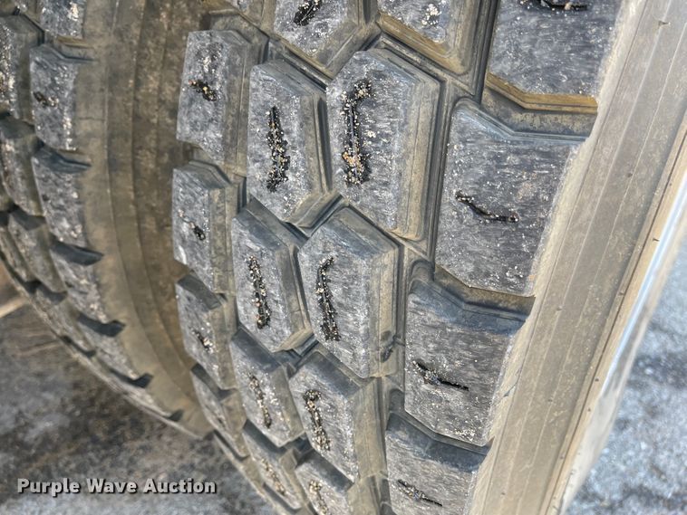 image for item FV9256 1994 Ford LNT9000  pumper fire truck