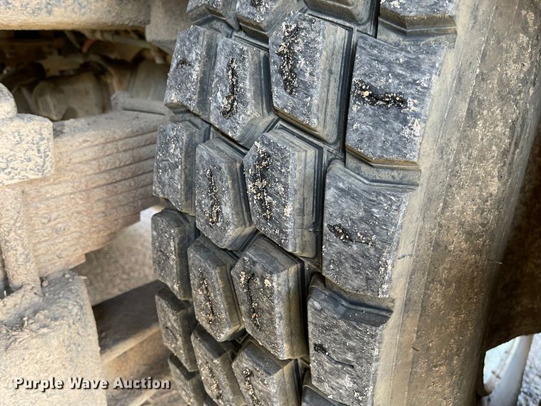 image for item FV9256 1994 Ford LNT9000  pumper fire truck