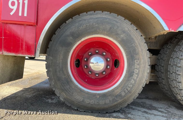 image for item FV9256 1994 Ford LNT9000  pumper fire truck