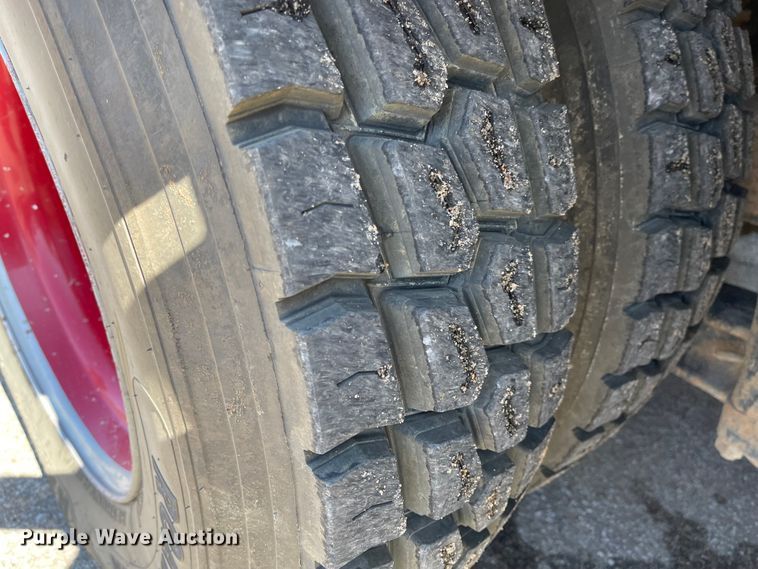 image for item FV9256 1994 Ford LNT9000  pumper fire truck